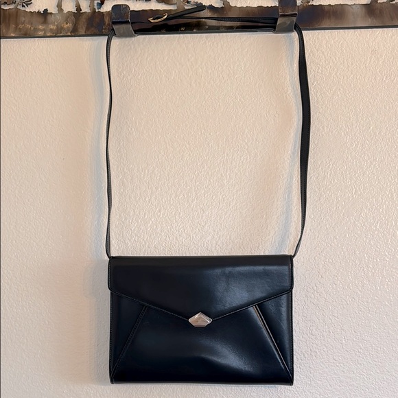 Bally black envelope style shoulder or crossbody leatherpurse Authentic